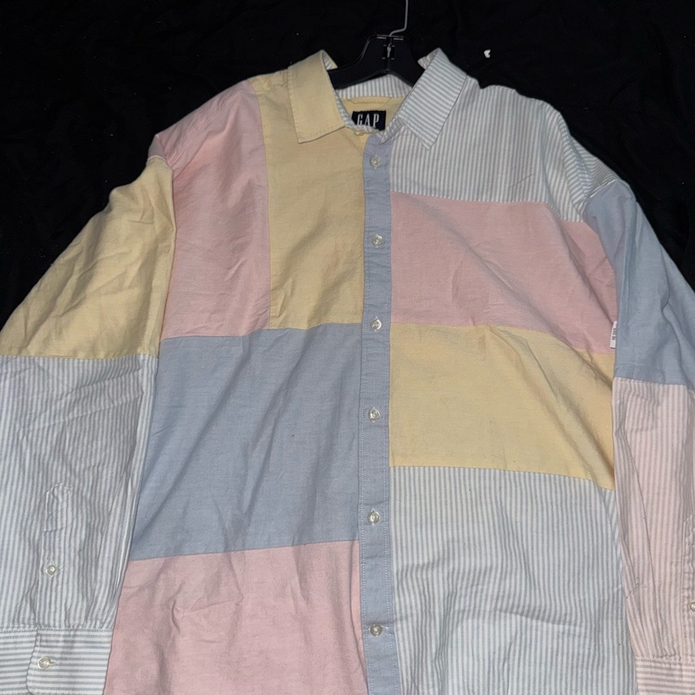 GAP Colorblock Button-Up Shirt